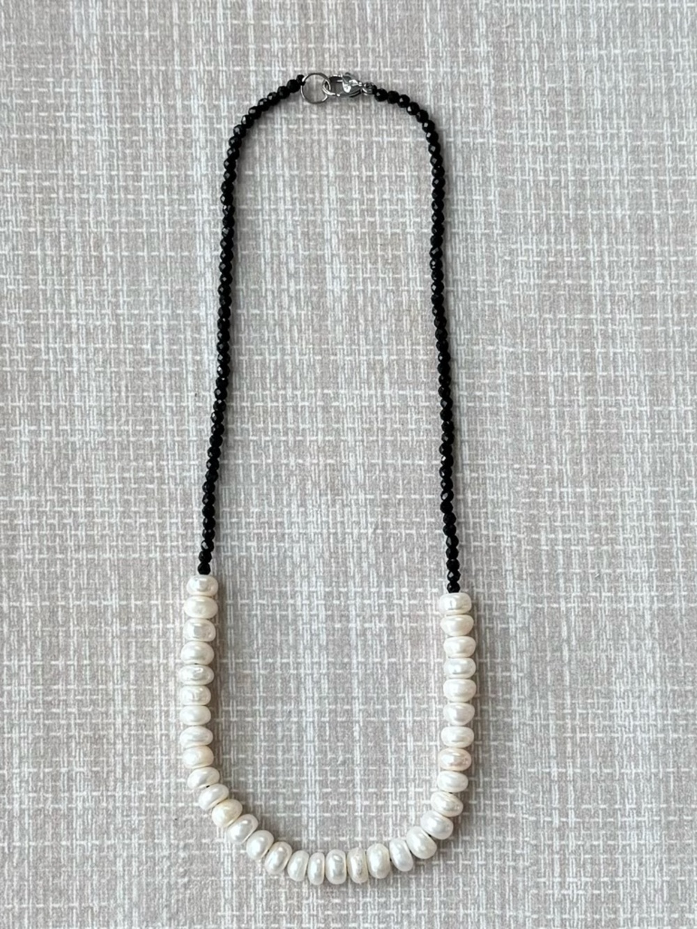 NWOT Tuckernuck Pearl and Black Spinel Necklace